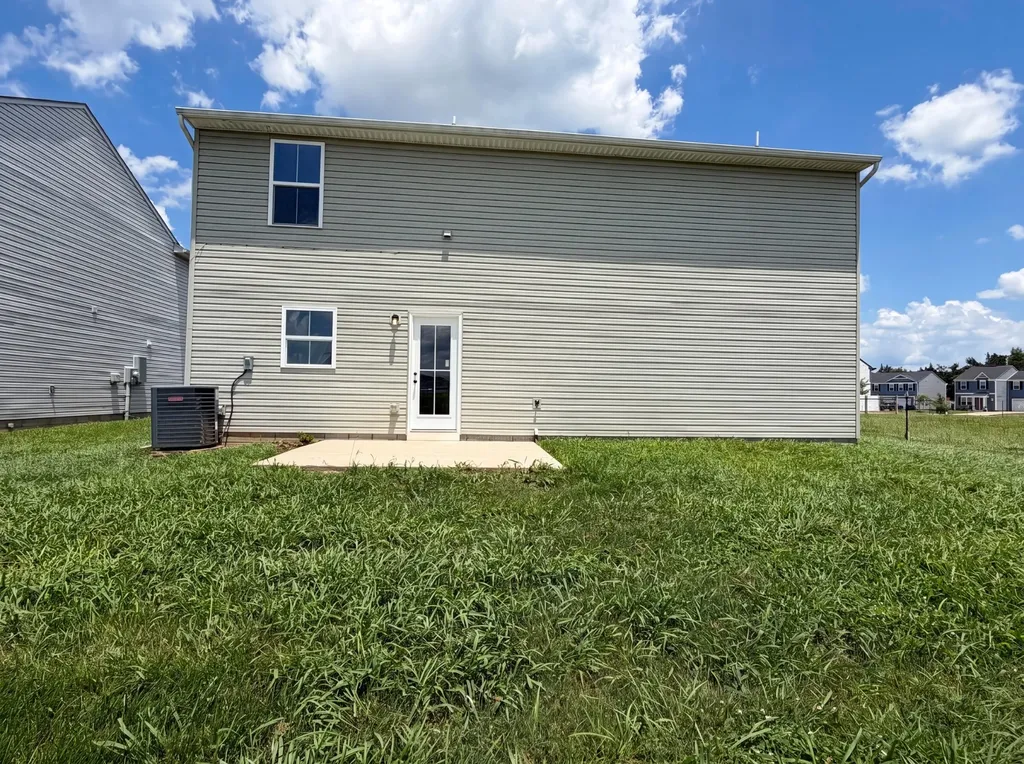 937 Blue Ash Way Christiana TN 37037