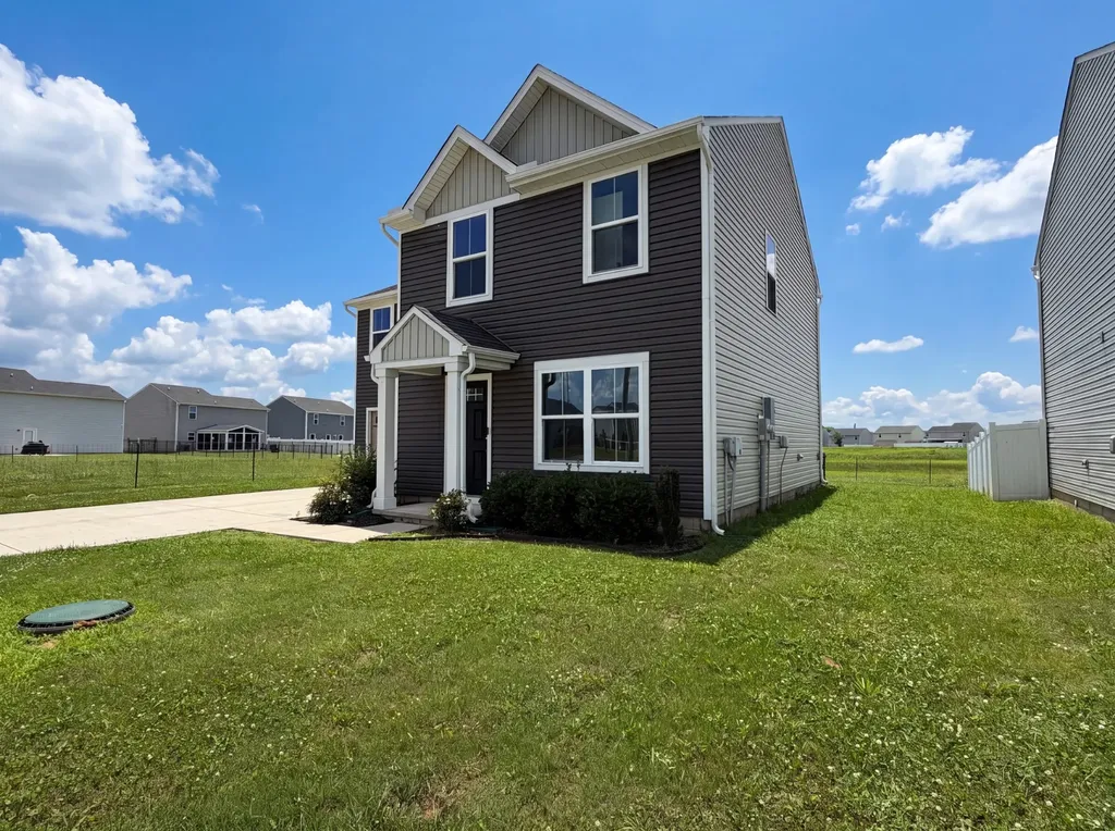 937 Blue Ash Way Christiana TN 37037
