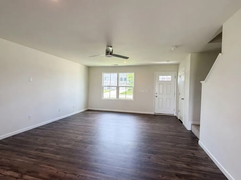 937 Blue Ash Way Christiana TN 37037