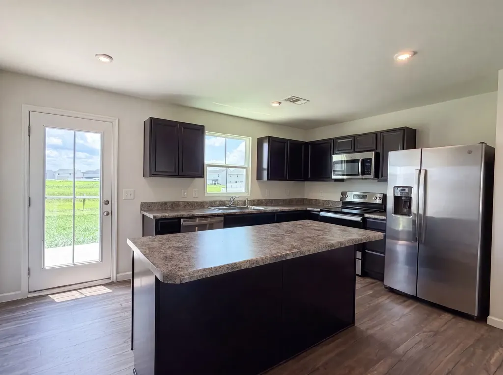 937 Blue Ash Way Christiana TN 37037