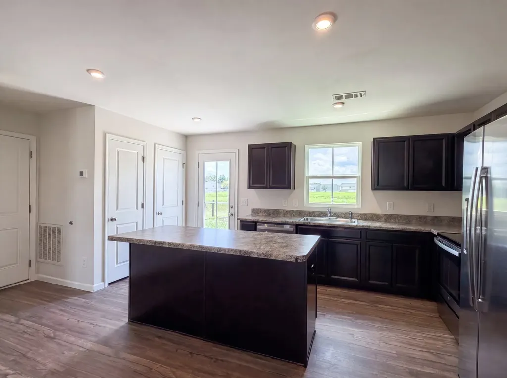 937 Blue Ash Way Christiana TN 37037