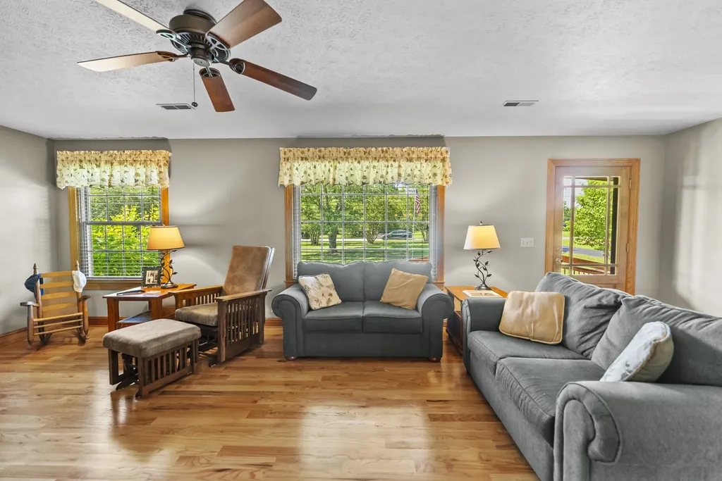 489 Page Drive Mount Juliet TN 37122