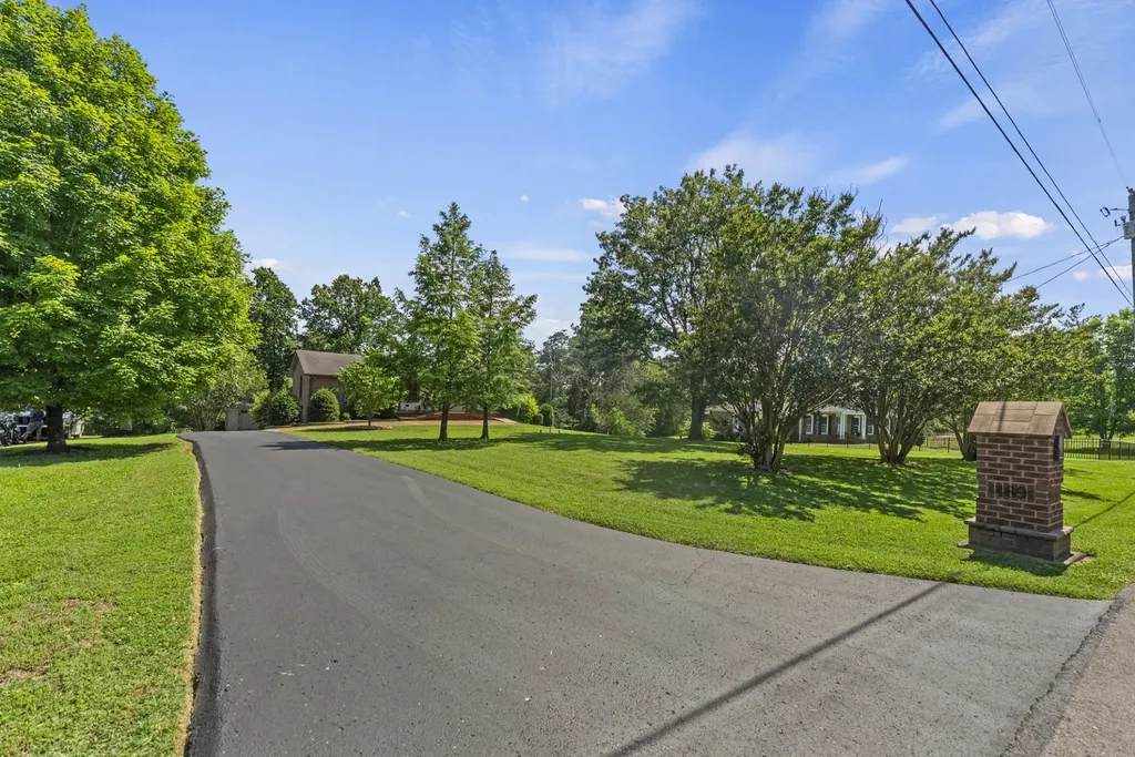 489 Page Drive Mount Juliet TN 37122