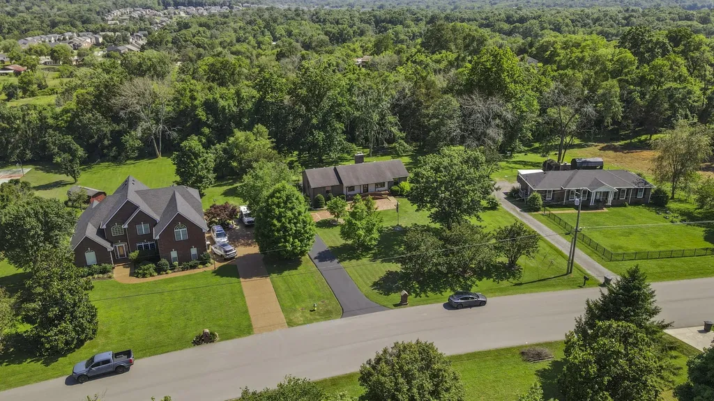 489 Page Drive Mount Juliet TN 37122