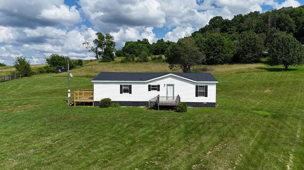 2993 Pulaski Highway Cornersville TN 37047