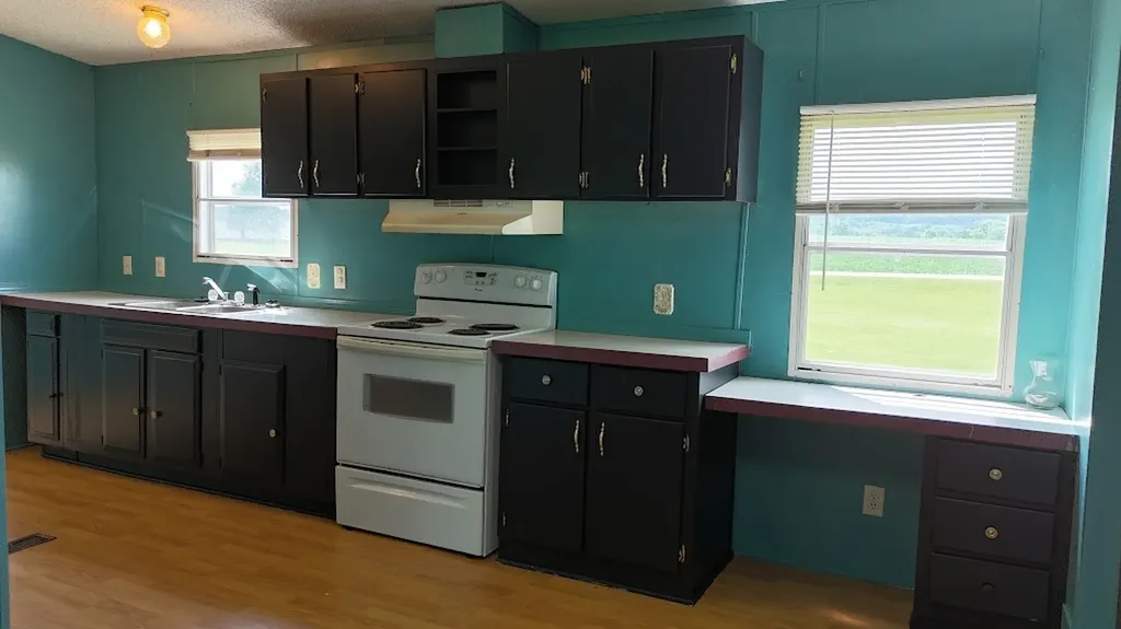 2993 Pulaski Highway Cornersville TN 37047