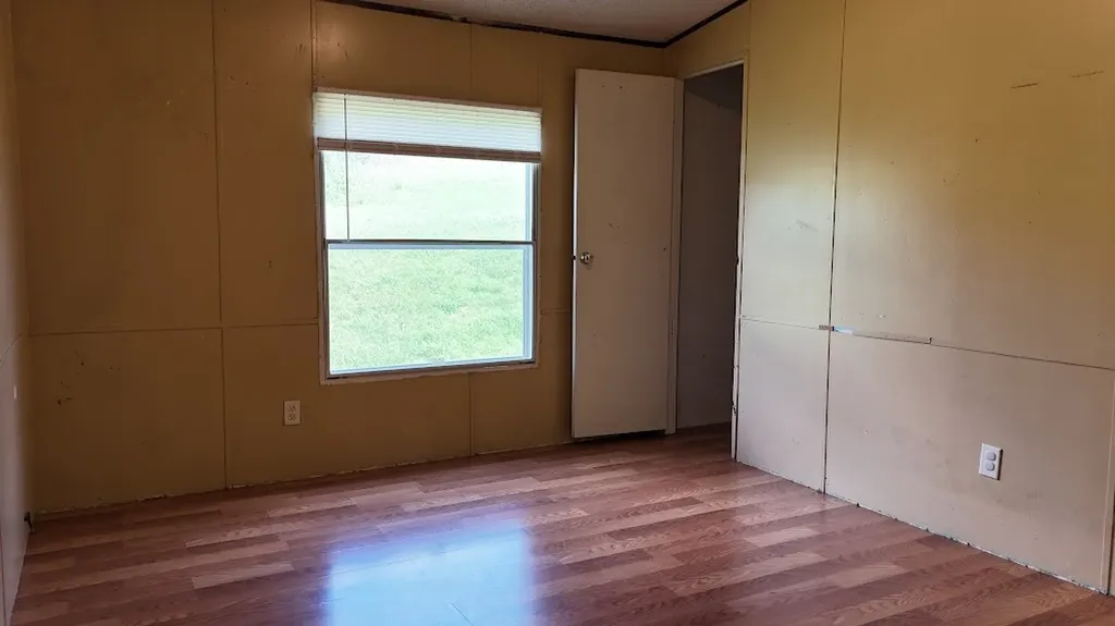 2993 Pulaski Highway Cornersville TN 37047