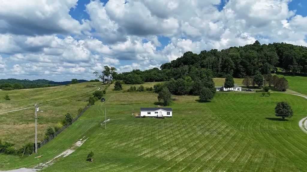 2993 Pulaski Highway Cornersville TN 37047