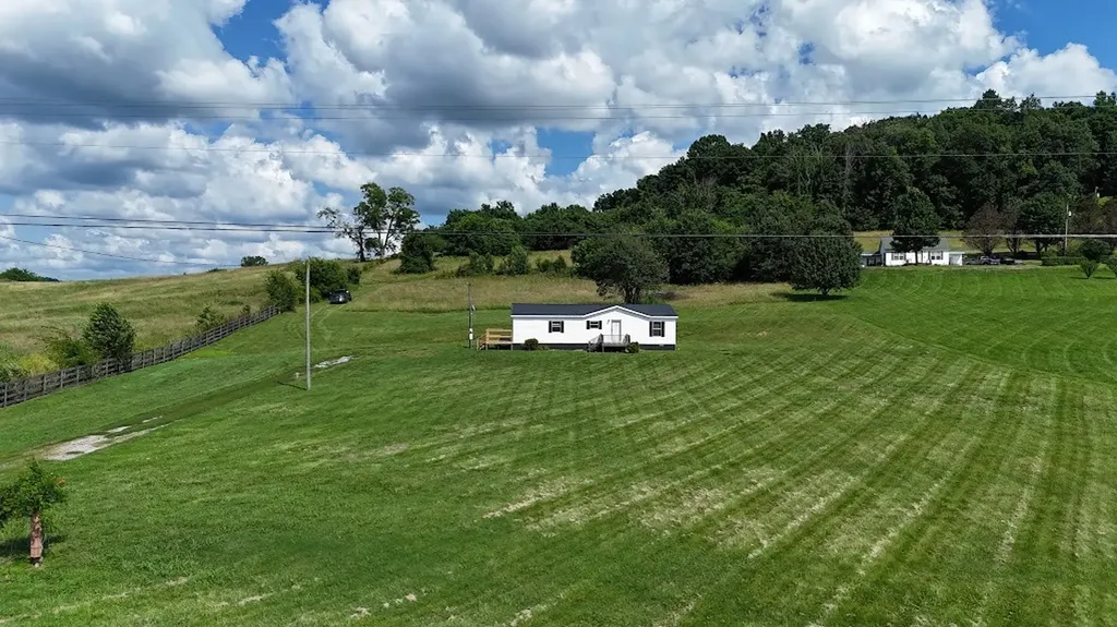 2993 Pulaski Highway Cornersville TN 37047