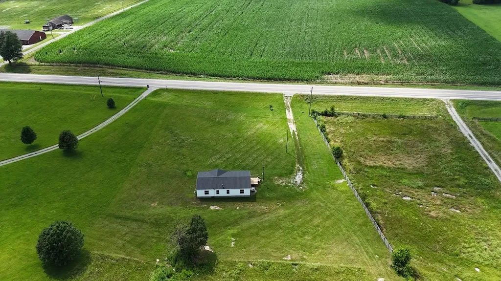 2993 Pulaski Highway Cornersville TN 37047