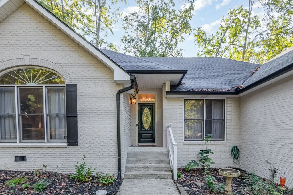 1681 Adswood Road Clarksville TN 37042