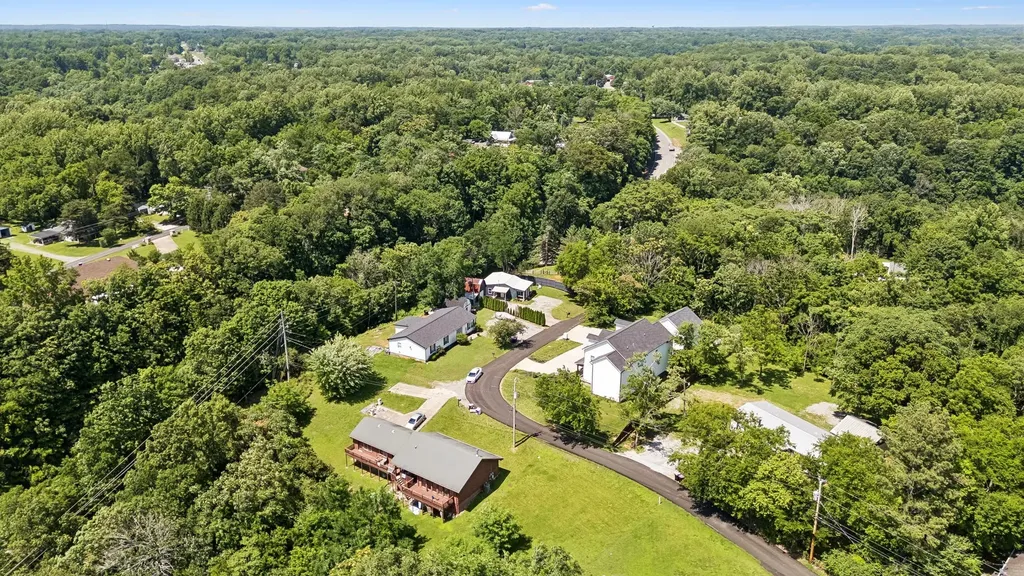 150 Crawford Hill Road Goodlettsville TN 37072