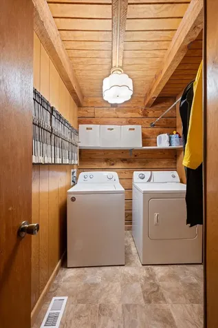 8004 Charlotte Pike Nashville TN 37221