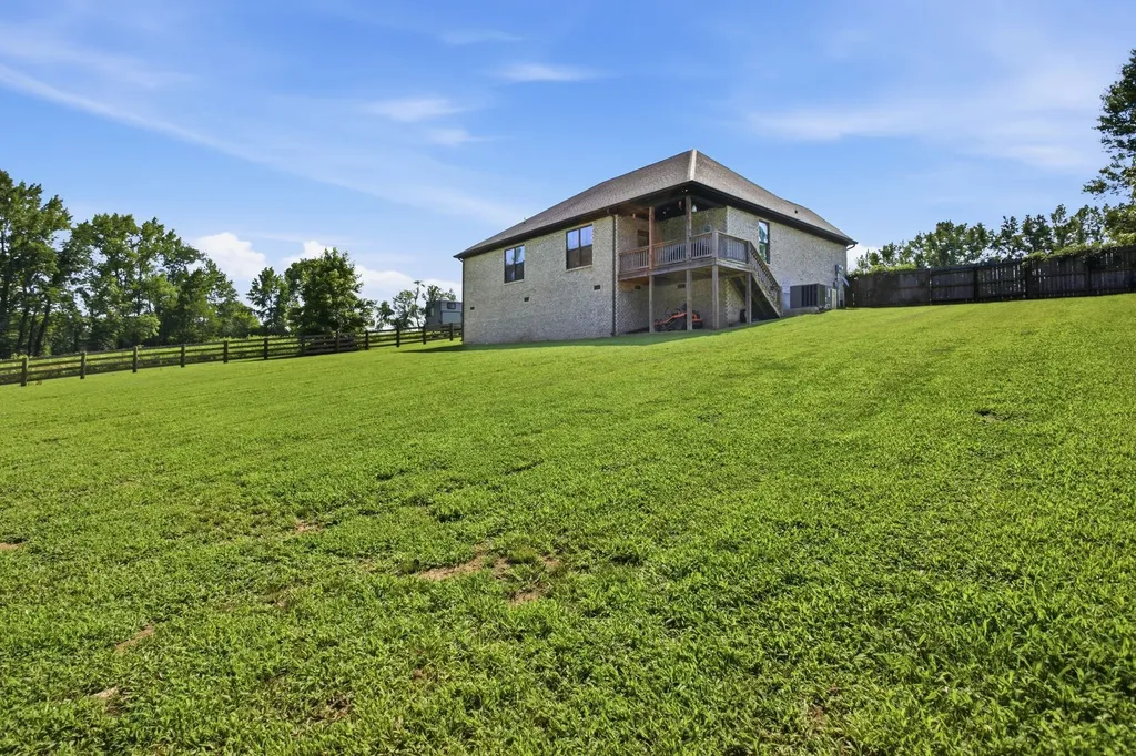 214 Mary Alice Drive Leoma TN 38468
