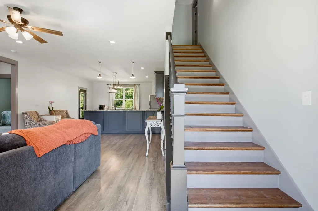214 Mary Alice Drive Leoma TN 38468