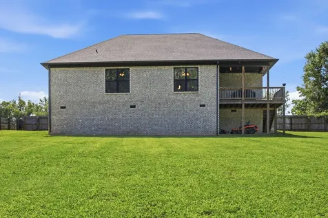 214 Mary Alice Drive Leoma TN 38468