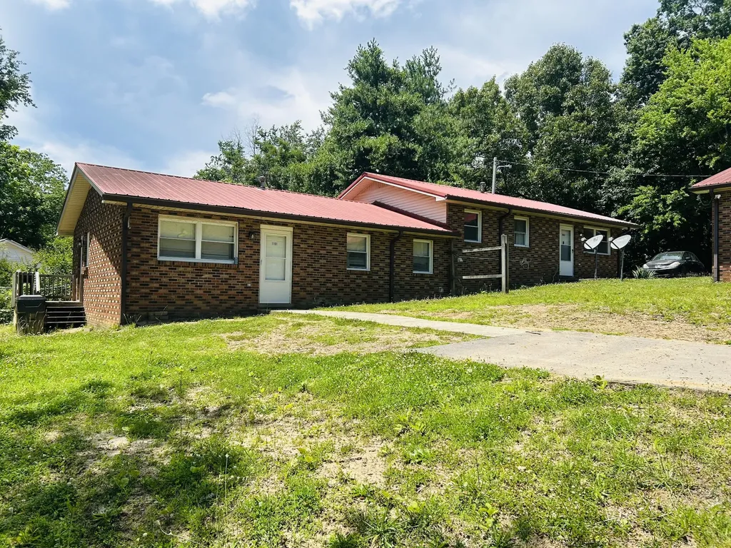 1151 Highway 47, E Dickson TN 37055