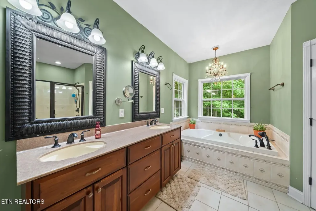 1035 Gray Eagle Drive Crossville TN 38572