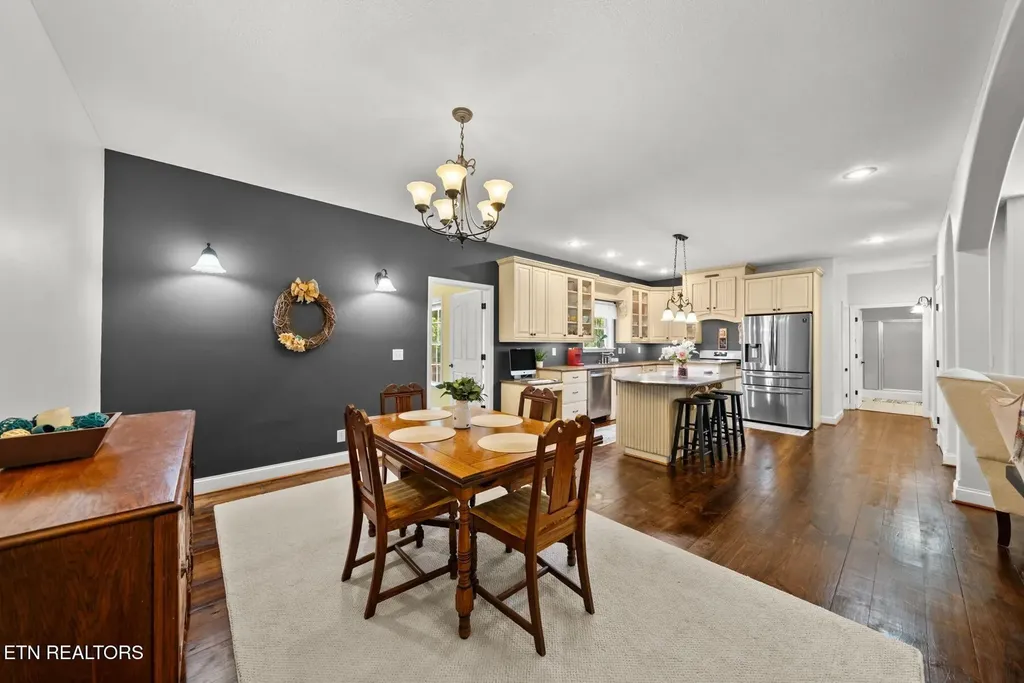 1035 Gray Eagle Drive Crossville TN 38572