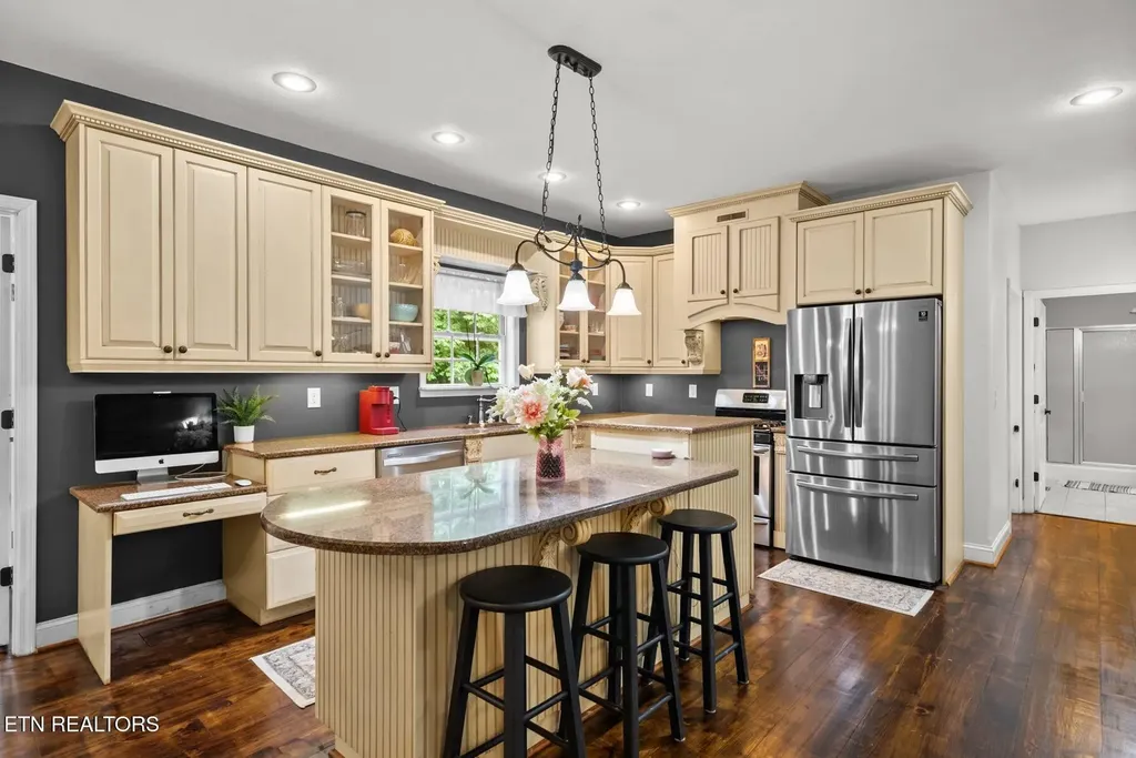 1035 Gray Eagle Drive Crossville TN 38572