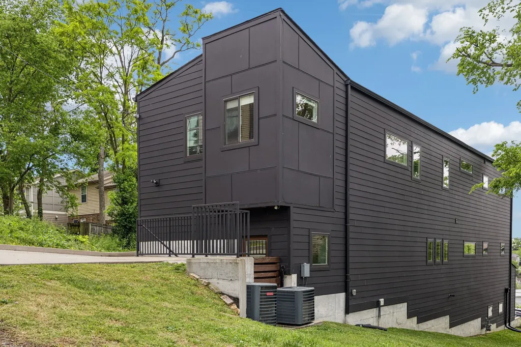 3312C Felicia Street Nashville TN 37209