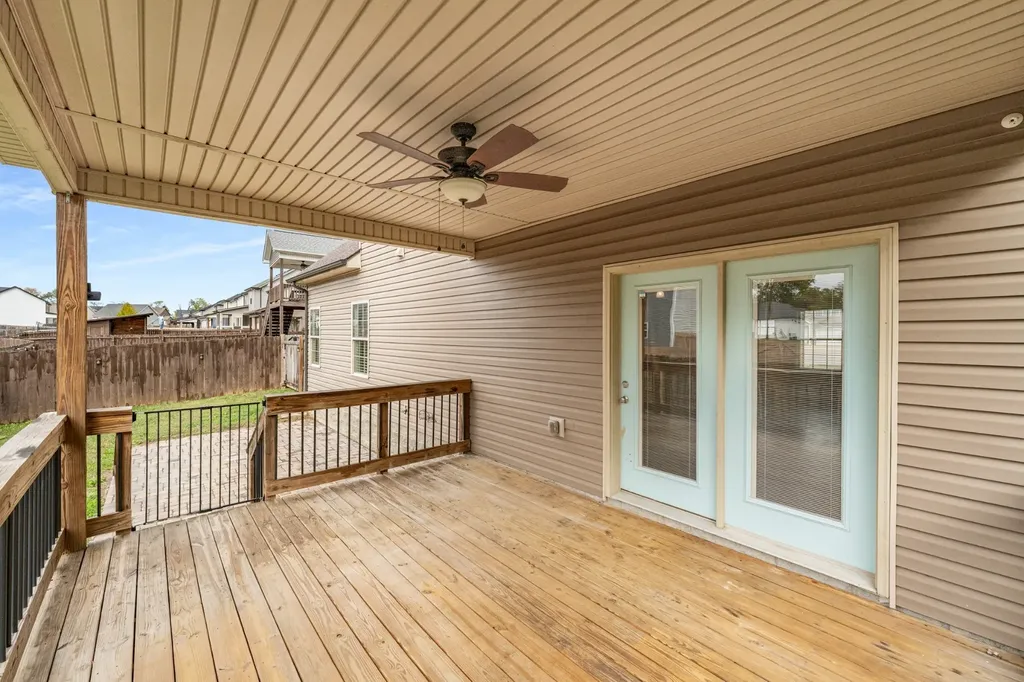 518 Latham Court Clarksville TN 37043