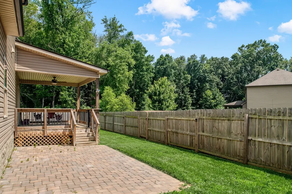 518 Latham Court Clarksville TN 37043