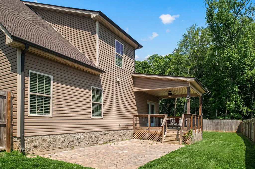 518 Latham Court Clarksville TN 37043