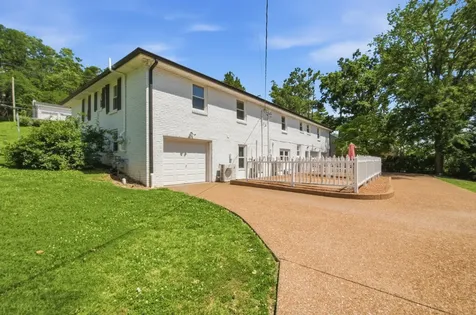 7401 Harrow Drive Nashville TN 37221