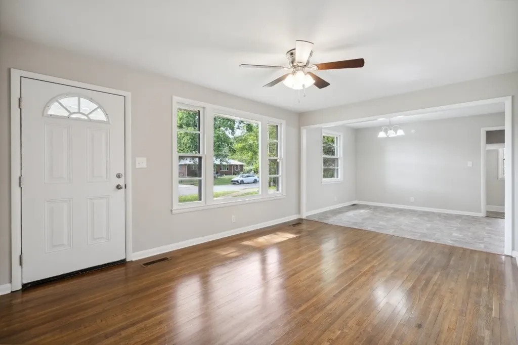 30 Dalewood Drive Clarksville TN 37042