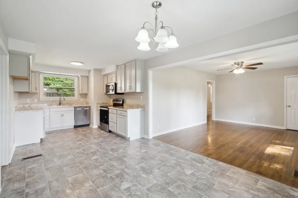 30 Dalewood Drive Clarksville TN 37042
