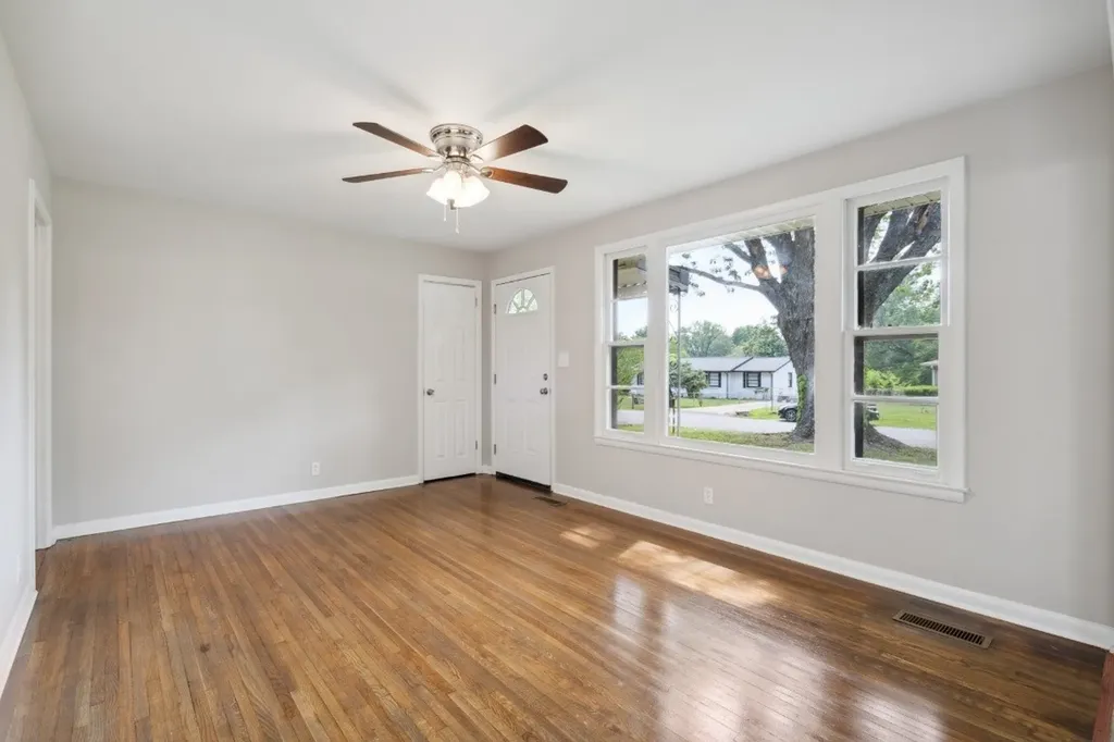 30 Dalewood Drive Clarksville TN 37042