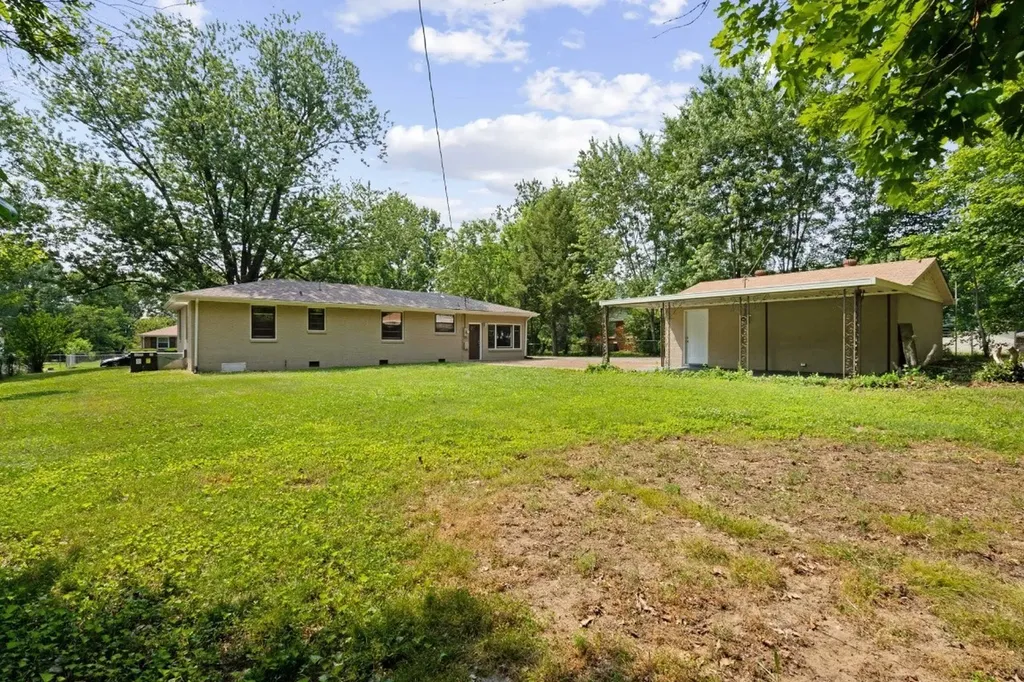 30 Dalewood Drive Clarksville TN 37042