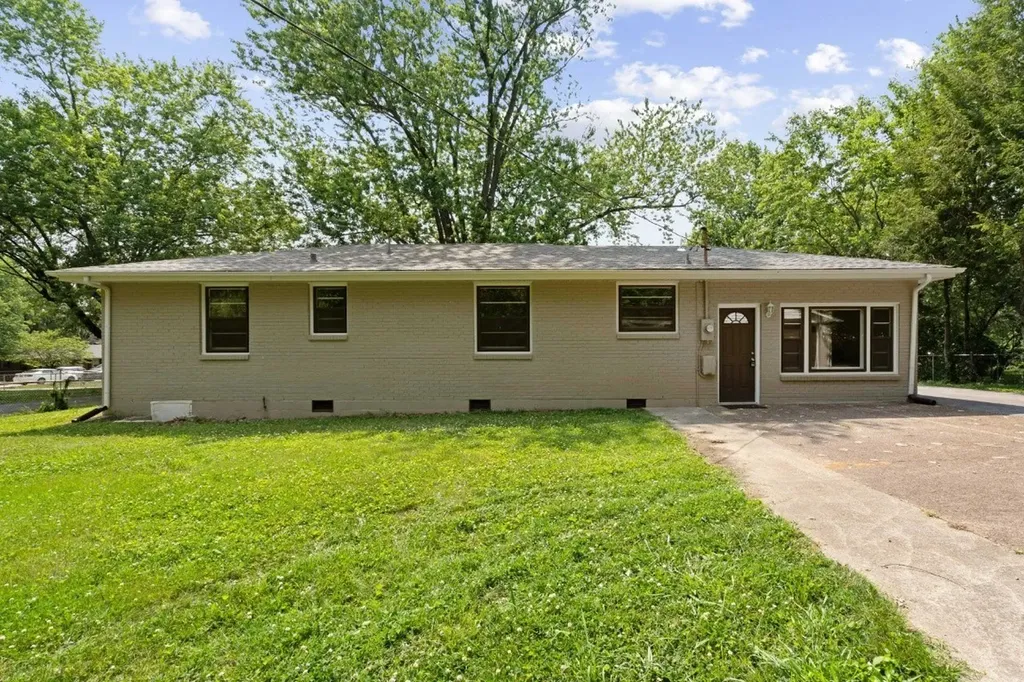 30 Dalewood Drive Clarksville TN 37042