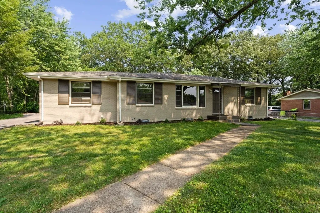 30 Dalewood Drive Clarksville TN 37042