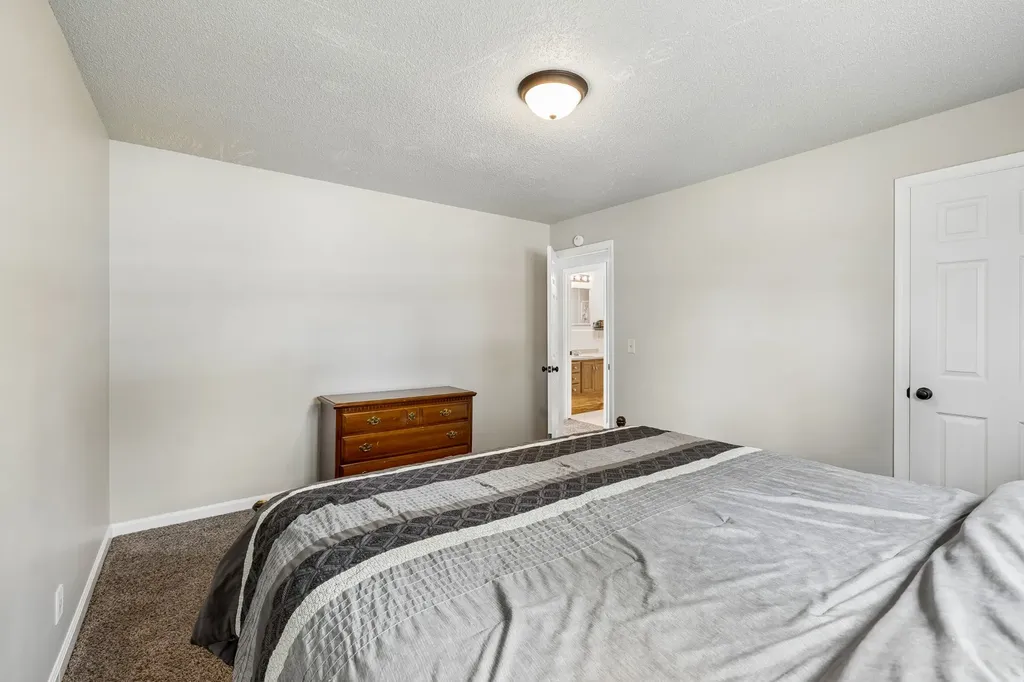 54 Hickman Highway Gordonsville TN 38563
