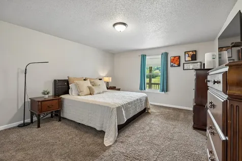54 Hickman Highway Gordonsville TN 38563