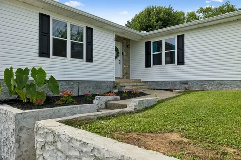 54 Hickman Highway Gordonsville TN 38563