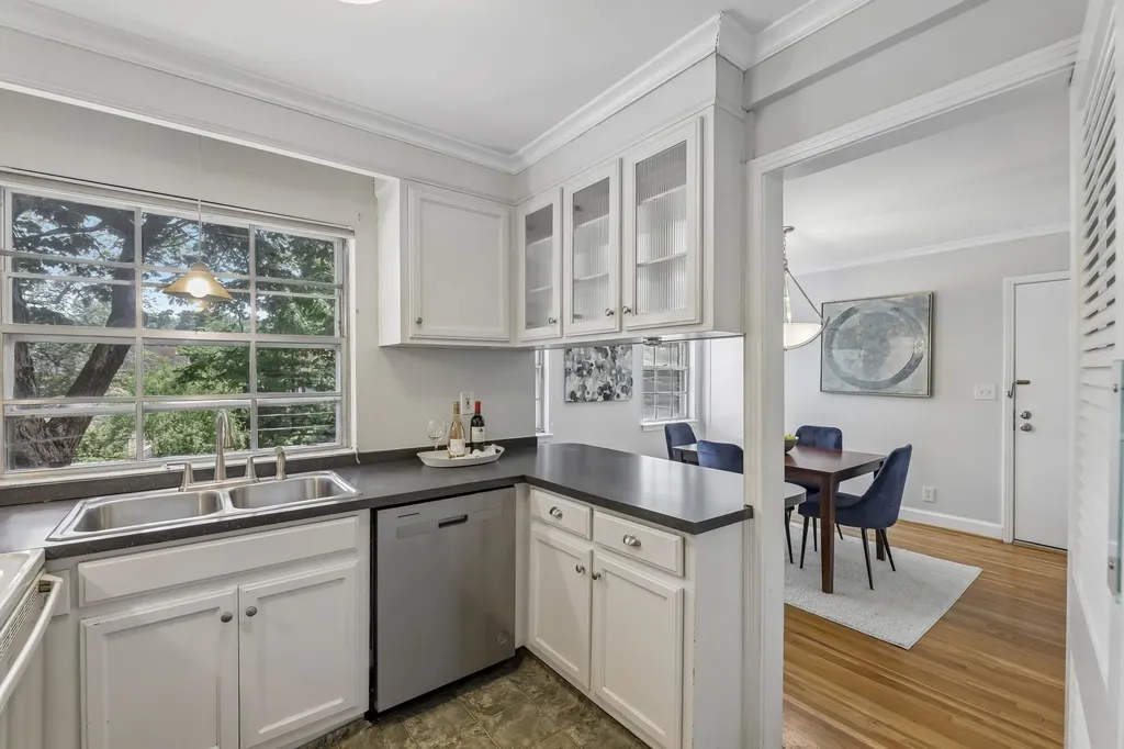 434 Bowling Avenue Nashville TN 37205
