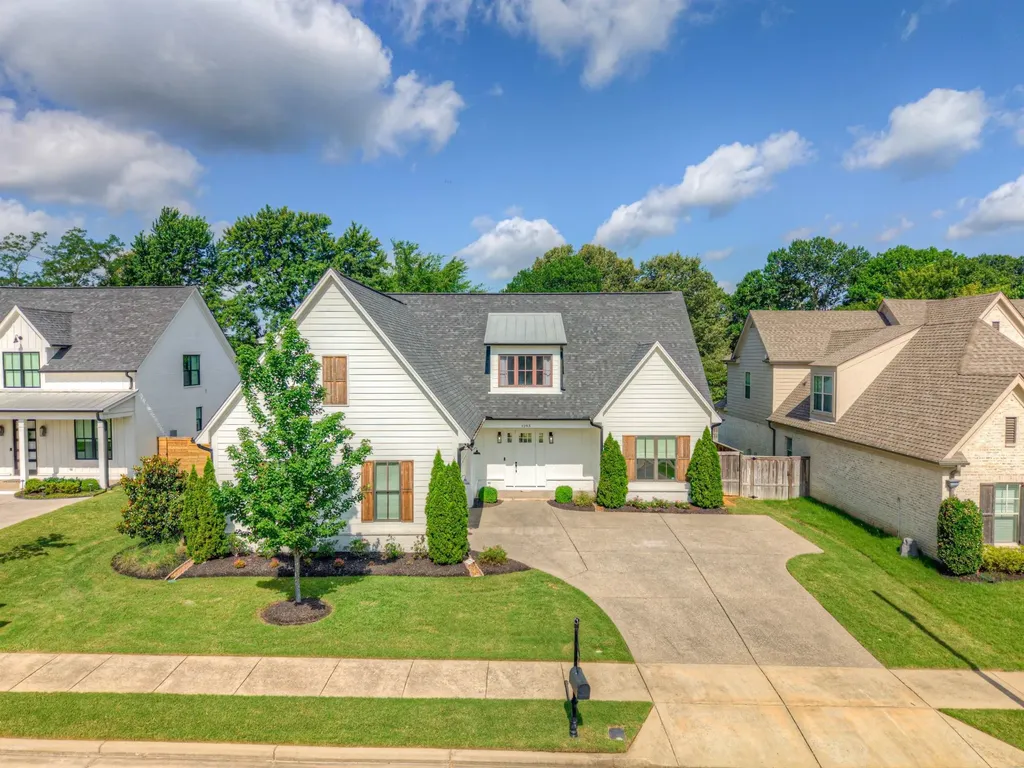 1283 Belfair Drive Collierville TN 38017