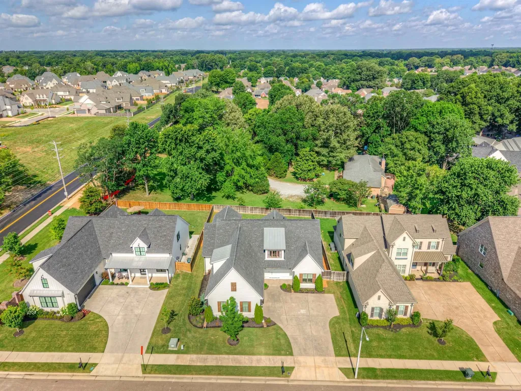 1283 Belfair Drive Collierville TN 38017