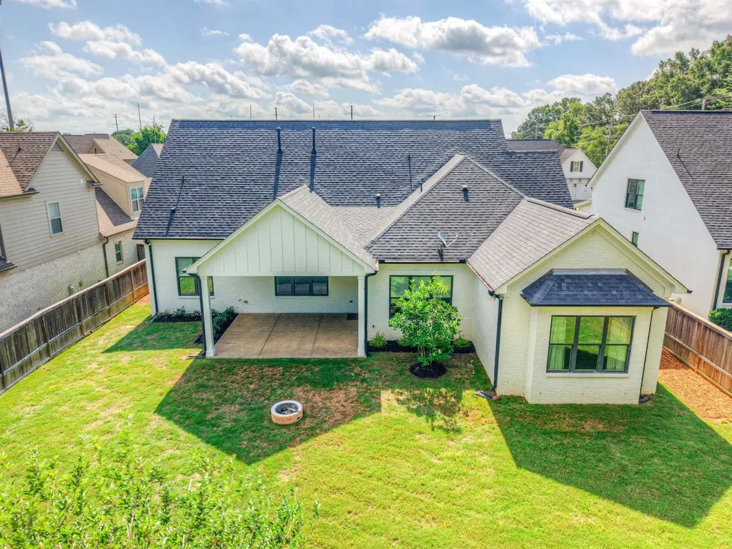 1283 Belfair Drive Collierville TN 38017