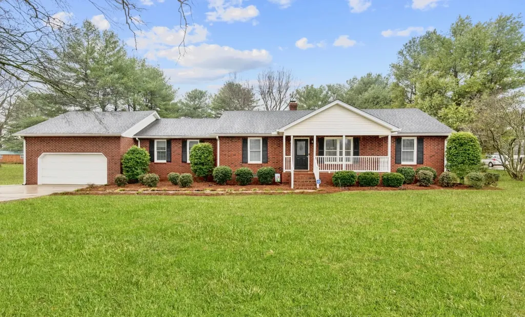 1964 Orchard Park Drive Murfreesboro TN 37128