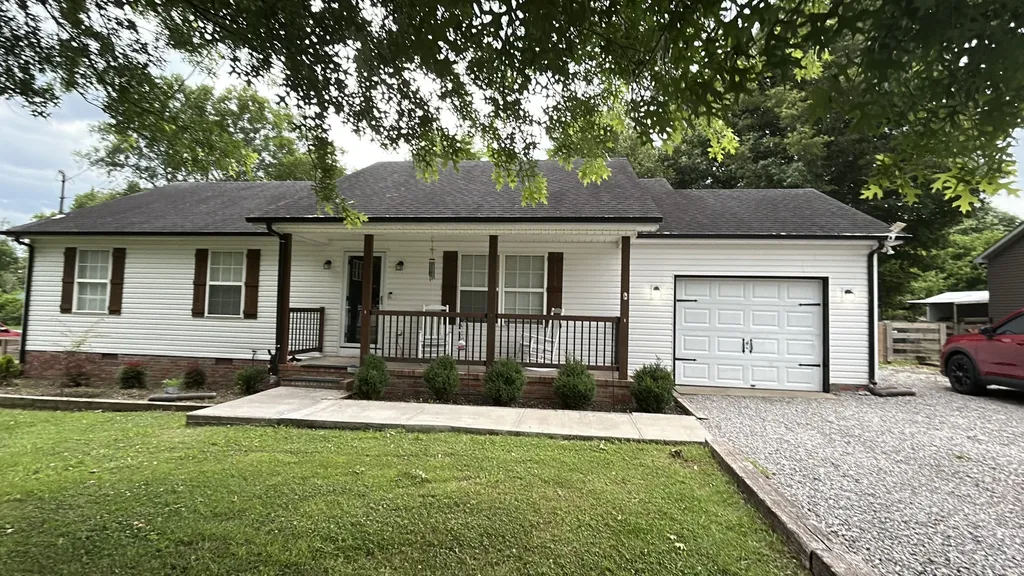 107 High Street Chapel Hill TN 37034
