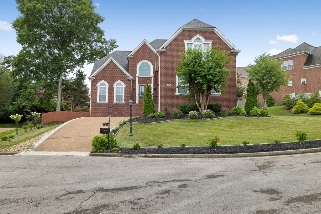 608 Banbury Place Brentwood TN 37027
