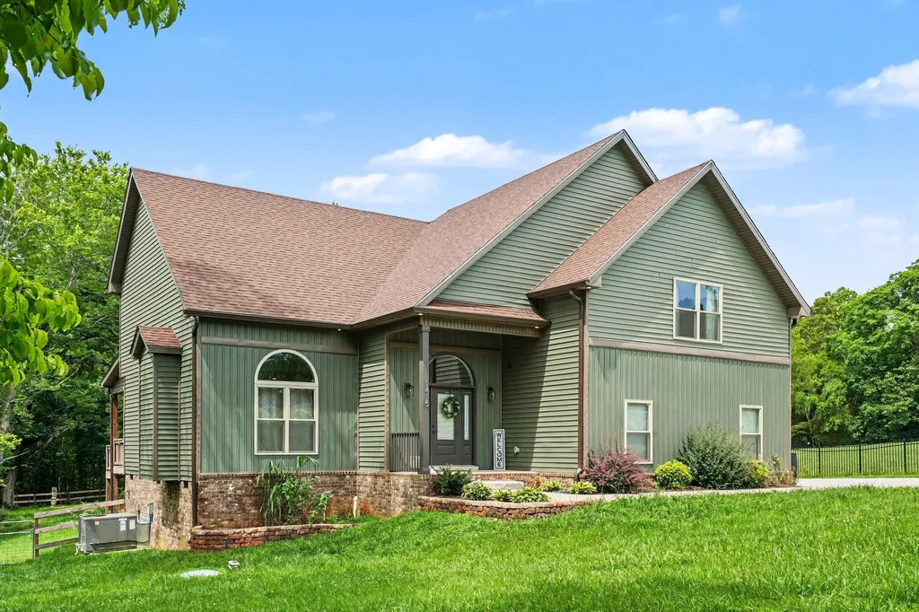 1415 Southside Road Southside TN 37171