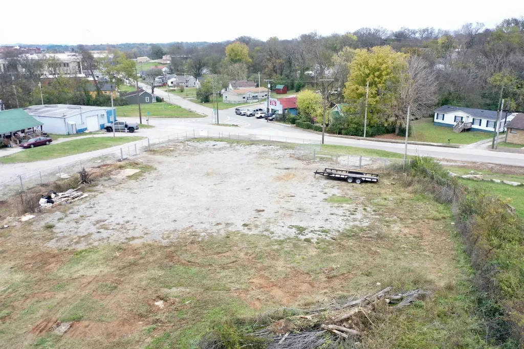 200 Cemetery Avenue Columbia TN 38401