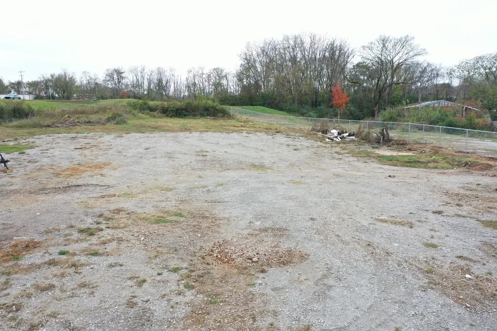 200 Cemetery Avenue Columbia TN 38401