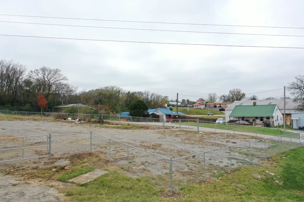 200 Cemetery Avenue Columbia TN 38401