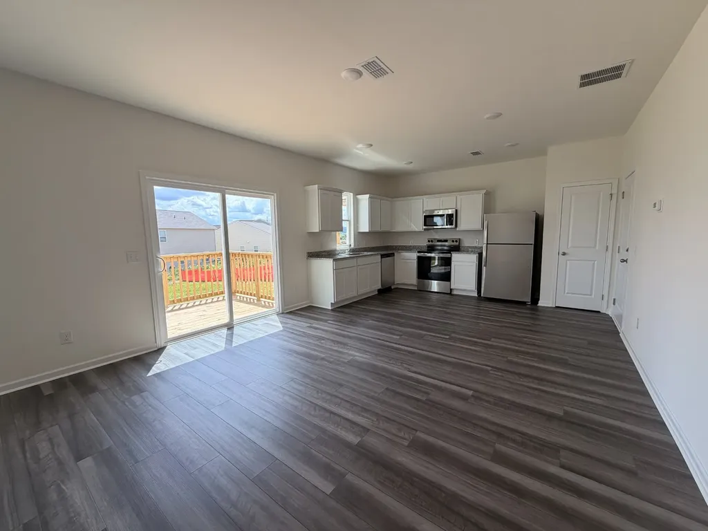 3239 Barrel Oak Pass Columbia TN 38401